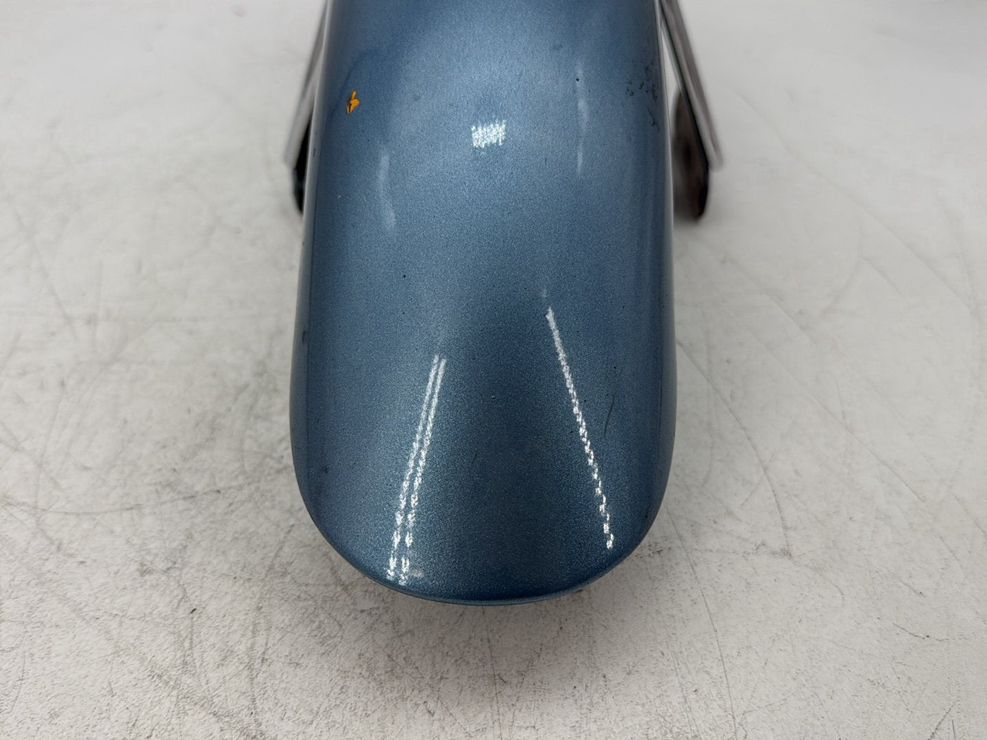 2000 Harley Dyna FXDWG Wide Glide OEM Front Wheel Fender Shell Panel