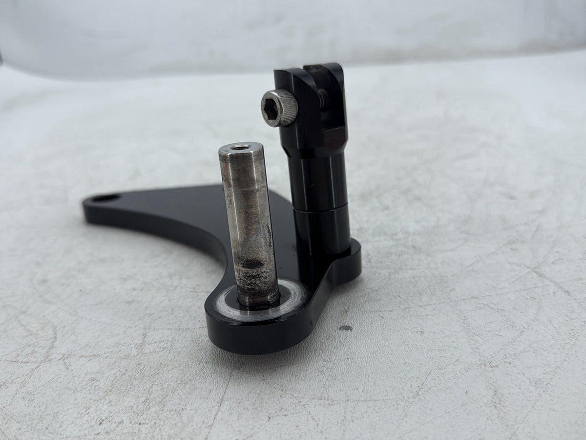 2019 Harley Softail Street Bob FXBB OEM Right Driver Footpeg Bracket Mount