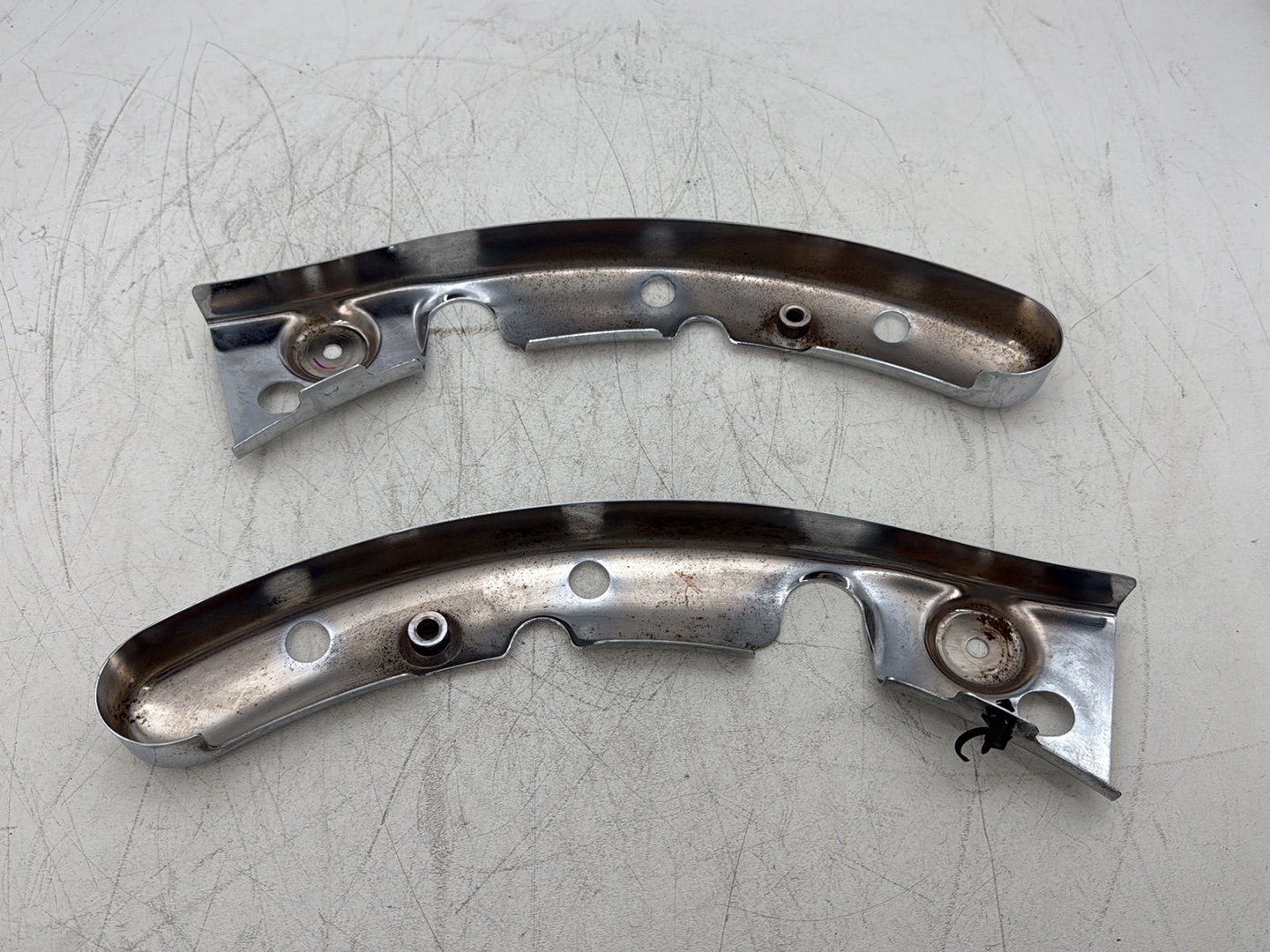 2012 Harley Street Glide Touring FLHX OEM Rear Left Right Fender Struts Bracket