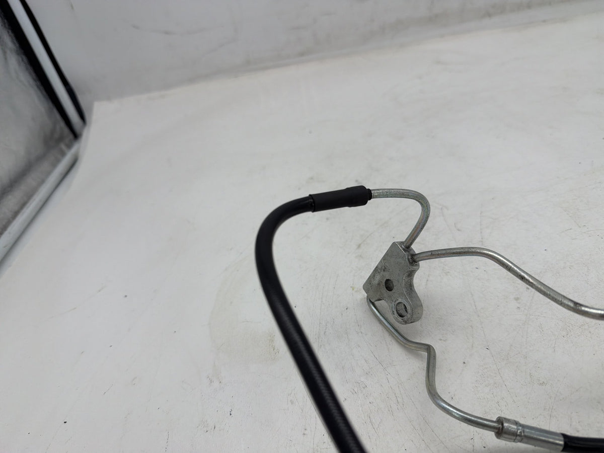 2010 Harley Street Glide Touring FLHX OEM Front Brake Hose Line Pipe NON-abs