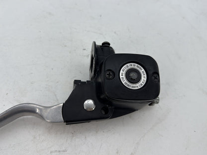 2007 Harley Street Glide Touring FLHX OEM Front Right Brake Lever Master Cylinder