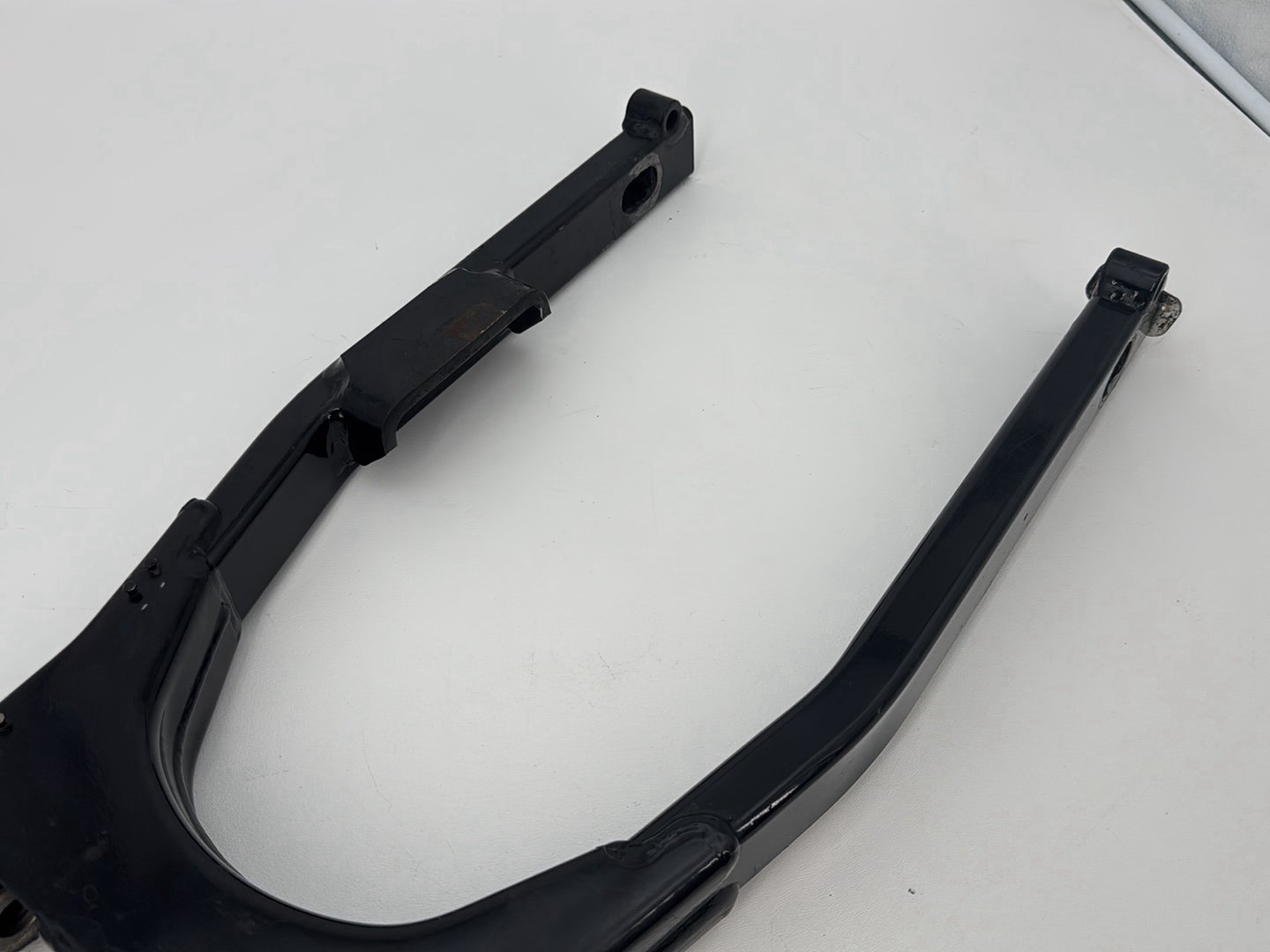 1999 - 2006 Harley-Davidson Touring Electra Glide Classic Rear Fork Swingarm Swing Arm 47549-00