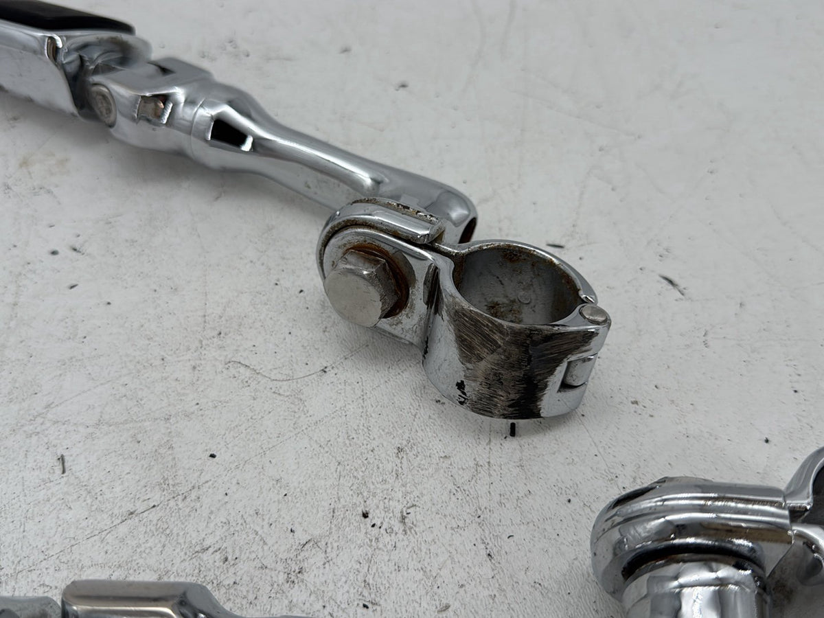2006 Harley Street Glide Touring FLHXI OEM Front Right Left Highway Foot Pegs