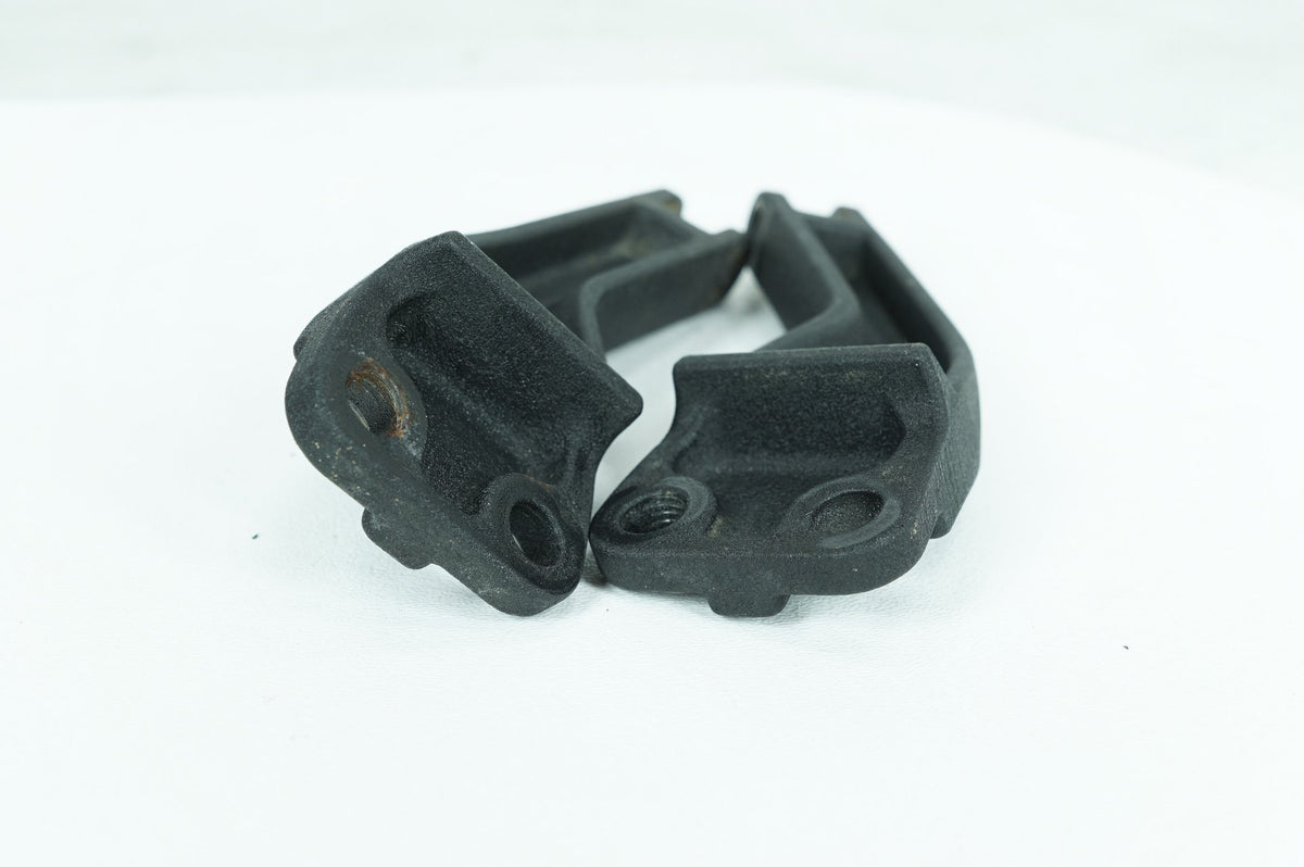 2013 Harley Dyna FLD Switchback OEM Left Right Foot Rest Peg Support Bracket