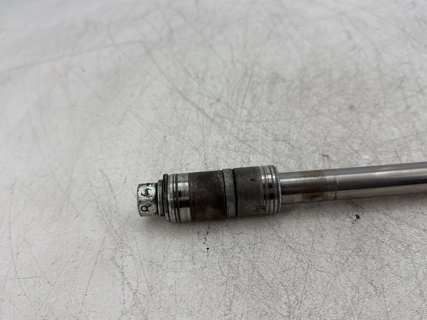 1995 Harley Road King Touring FLHR OEM Front Wheel Axle Bolt Shaft