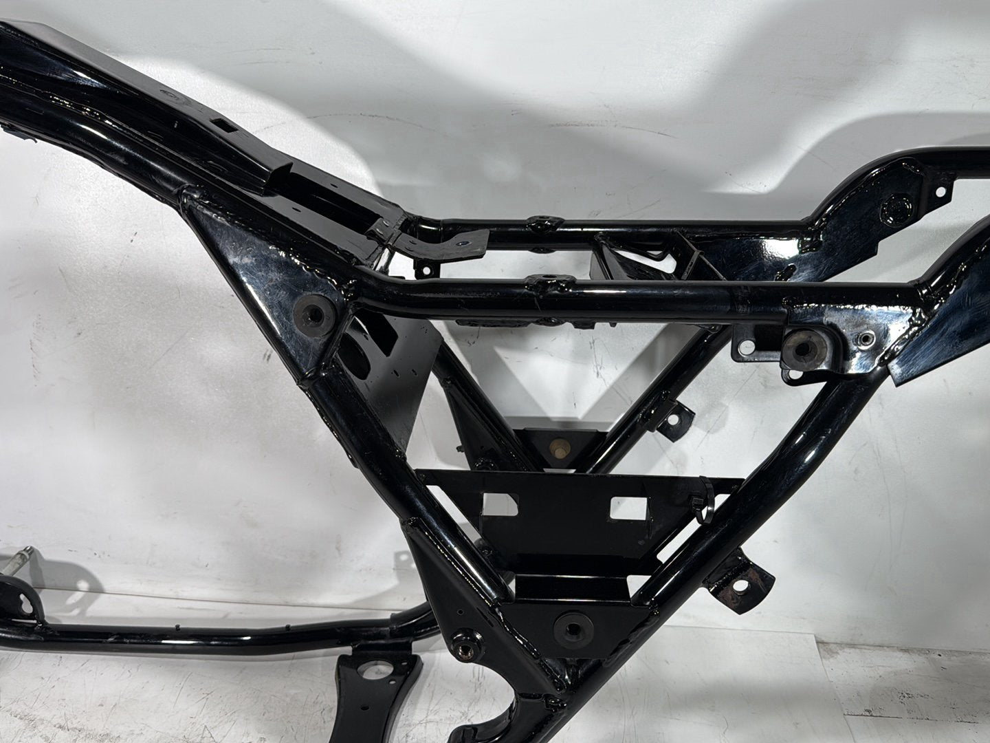 2007 Harley Touring FLHTC Electra Glide Classic OEM Body Main Frame Chassis SLVG