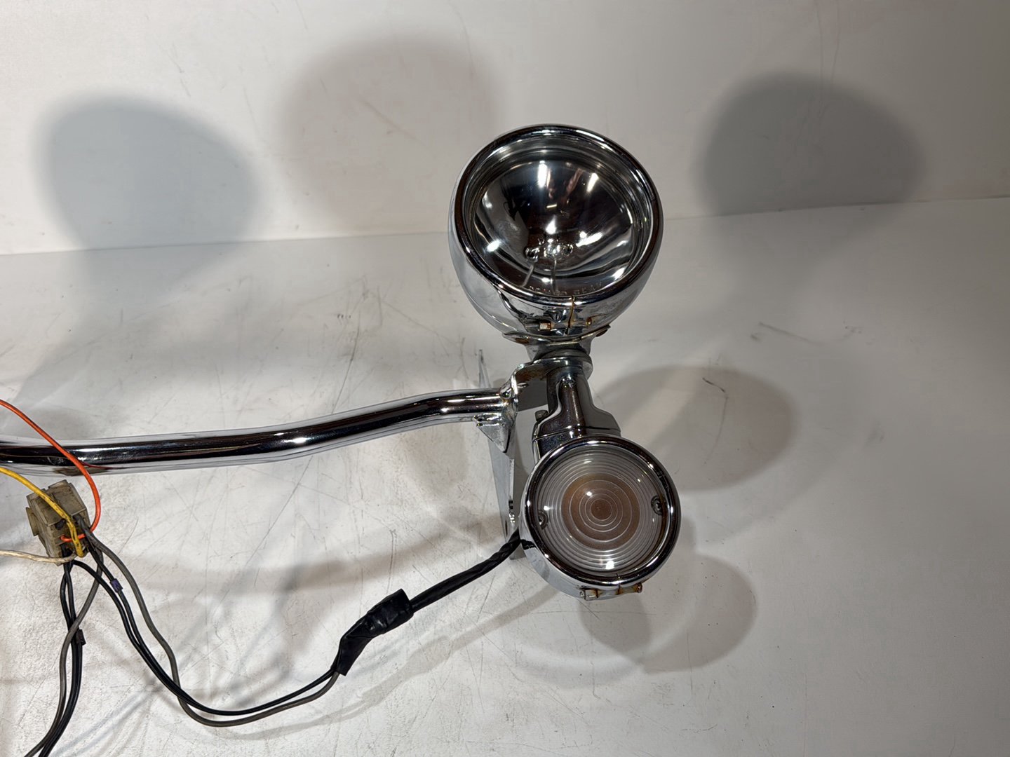 1984 - 1998 Harley-Davidson Touring Electra Glide Classic Front Turn Signal Indicators Aux Light Bar