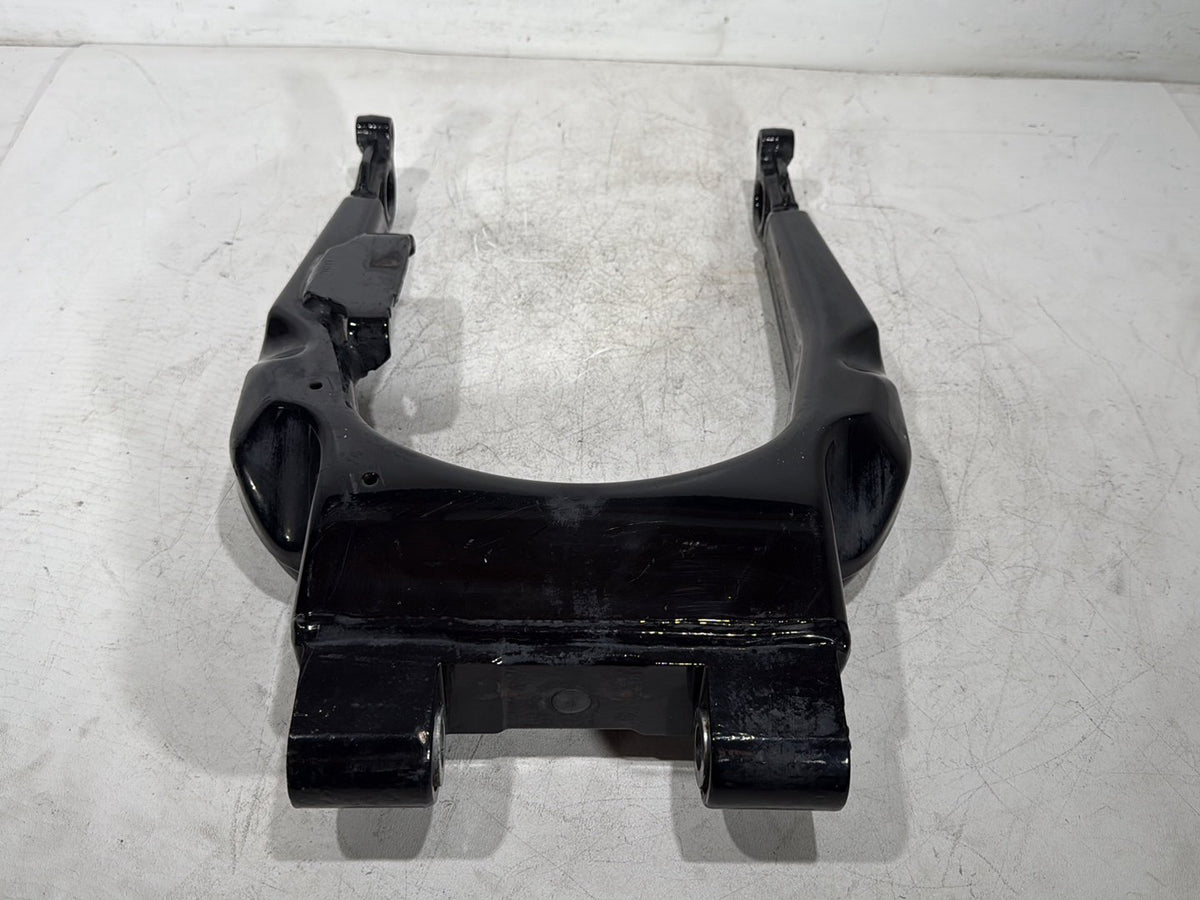 2012 Harley Electra Glide Touring Ultra OEM Rear Fork Swingarm Swing Arm