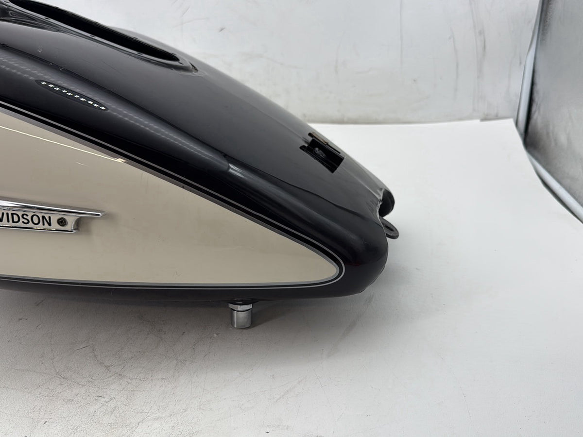 2007 Harley Touring FLHTP Electra Glide Police OEM Fuel Gas Tank Gasoline Reservoir