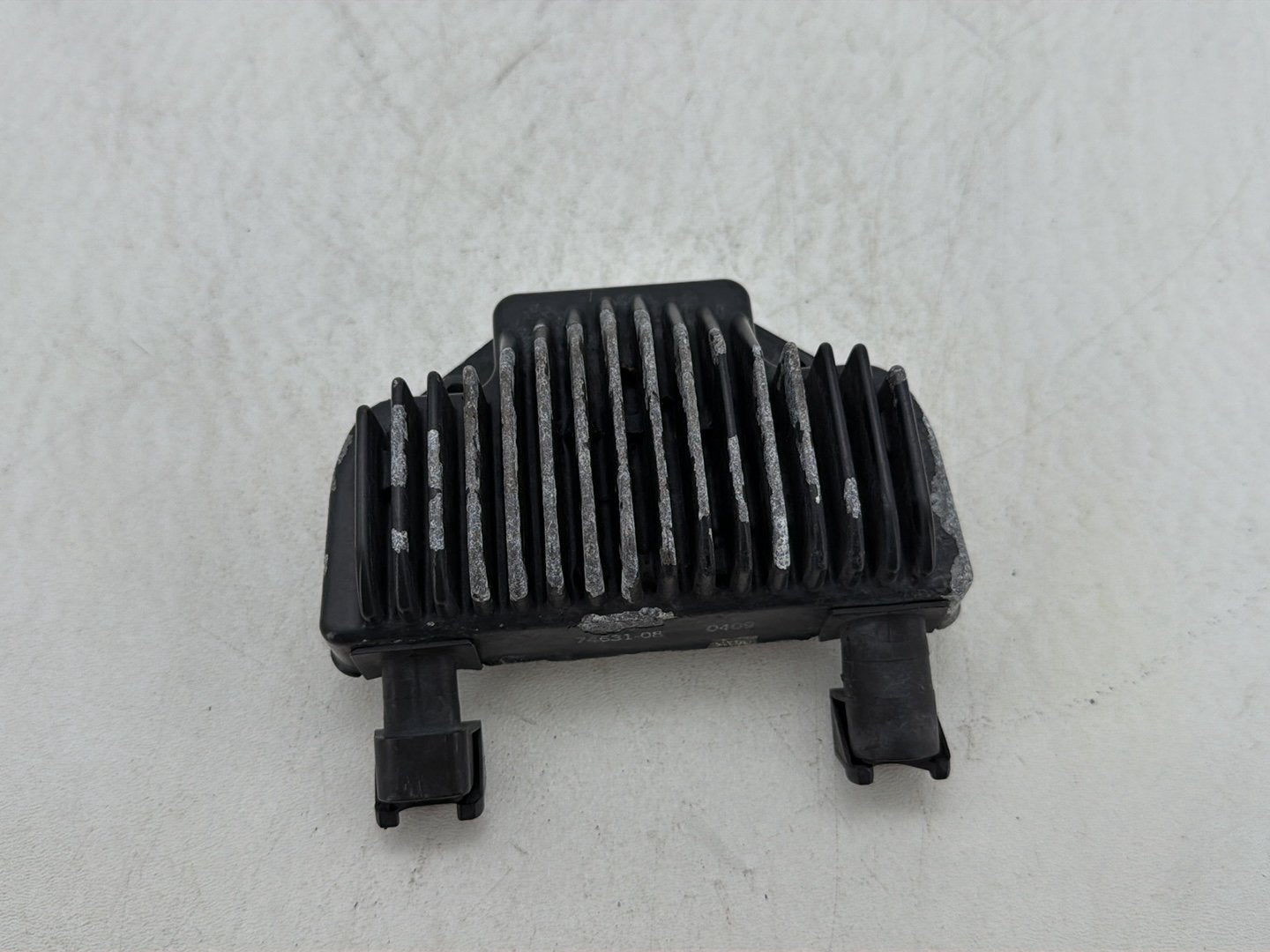 2009 Harley Dyna Street Bob FXDB OEM Voltage Regulator Rectifier