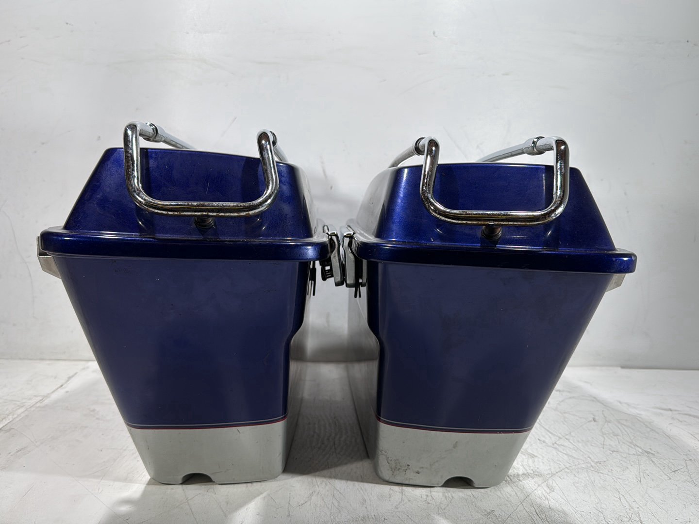 2006 Harley Touring FLHTCI Electra Glide Classic OEM Left Right Saddlebags Luggage NOKey