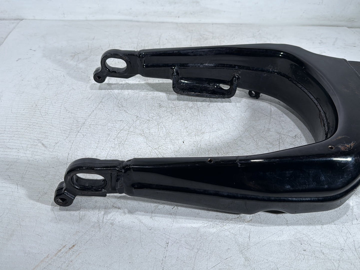 2010 Harley Electra Glide Touring Ultra OEM Rear Fork Swingarm Swing Arm