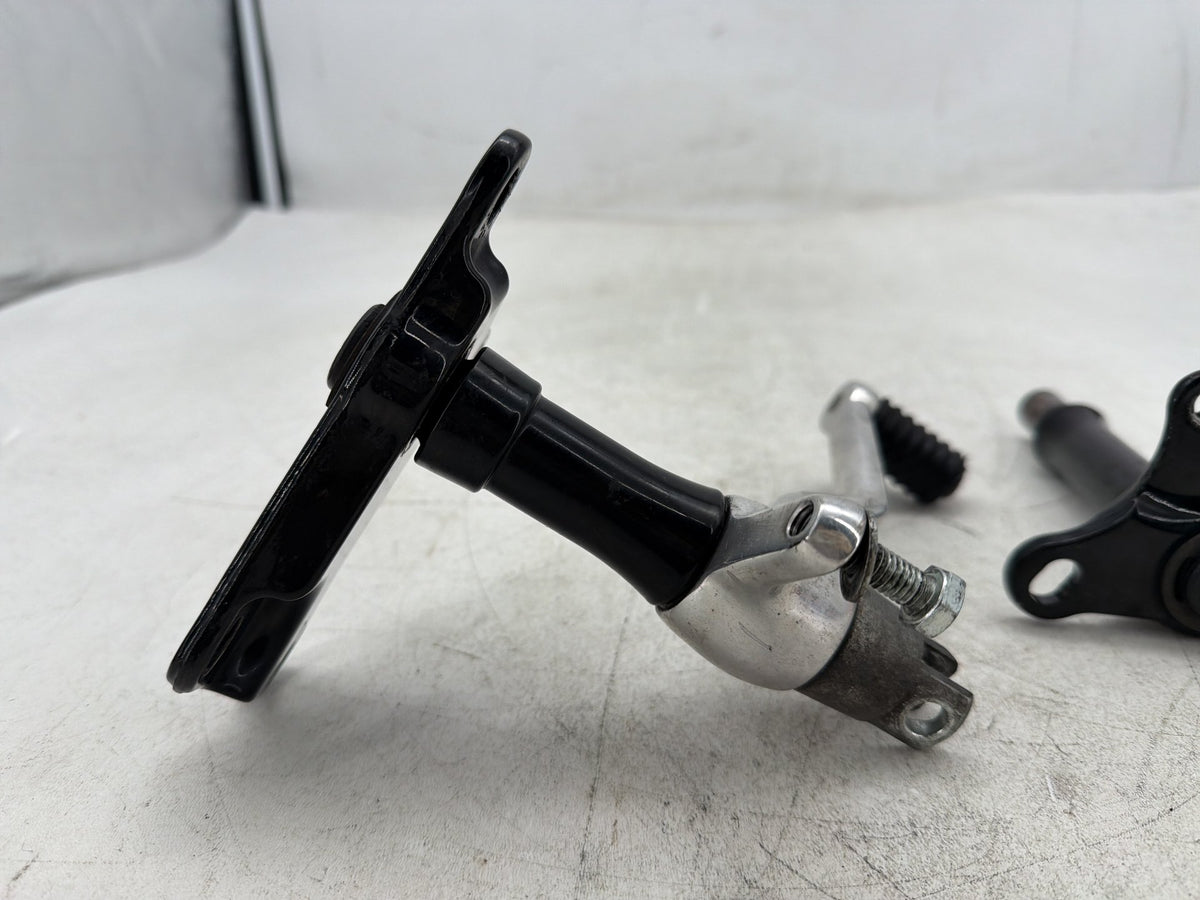 00 Harley Sportster 1200 Custom XL1200C Left & Right Driver Step Foot Rest Pegs
