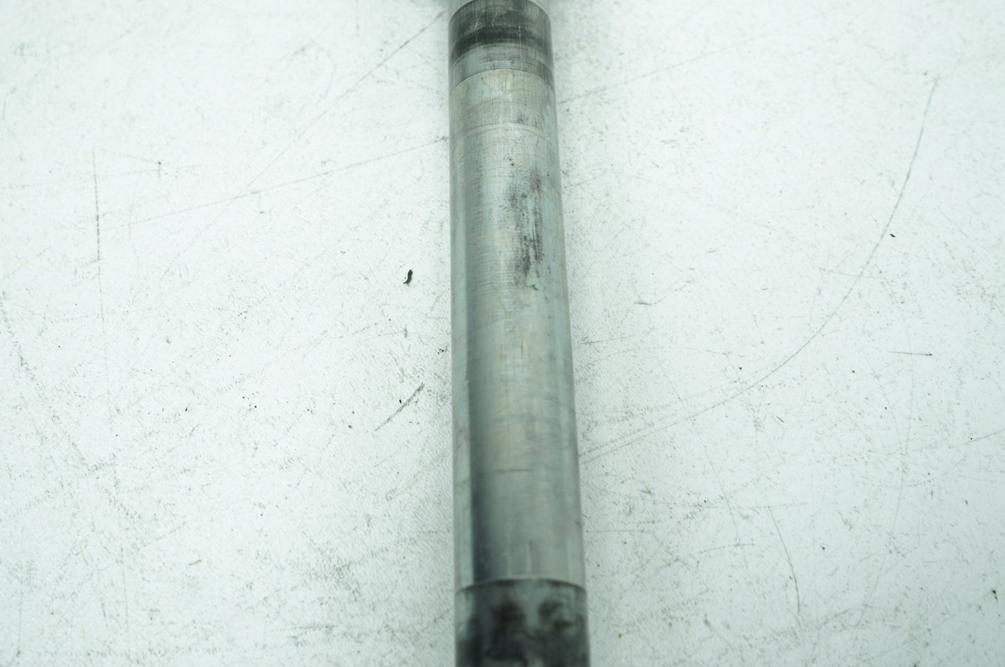 1999 - 2006 Harley-Davidson Touring Electra Glide Classic Front Wheel Axle Bolt Shaft 43364-00