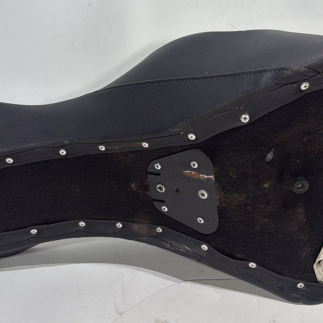 2017 - 2026 Harley-Davidson Softail Heritage Classic 114 Passenger Rider Driver Seat Saddle SADDLEMEN