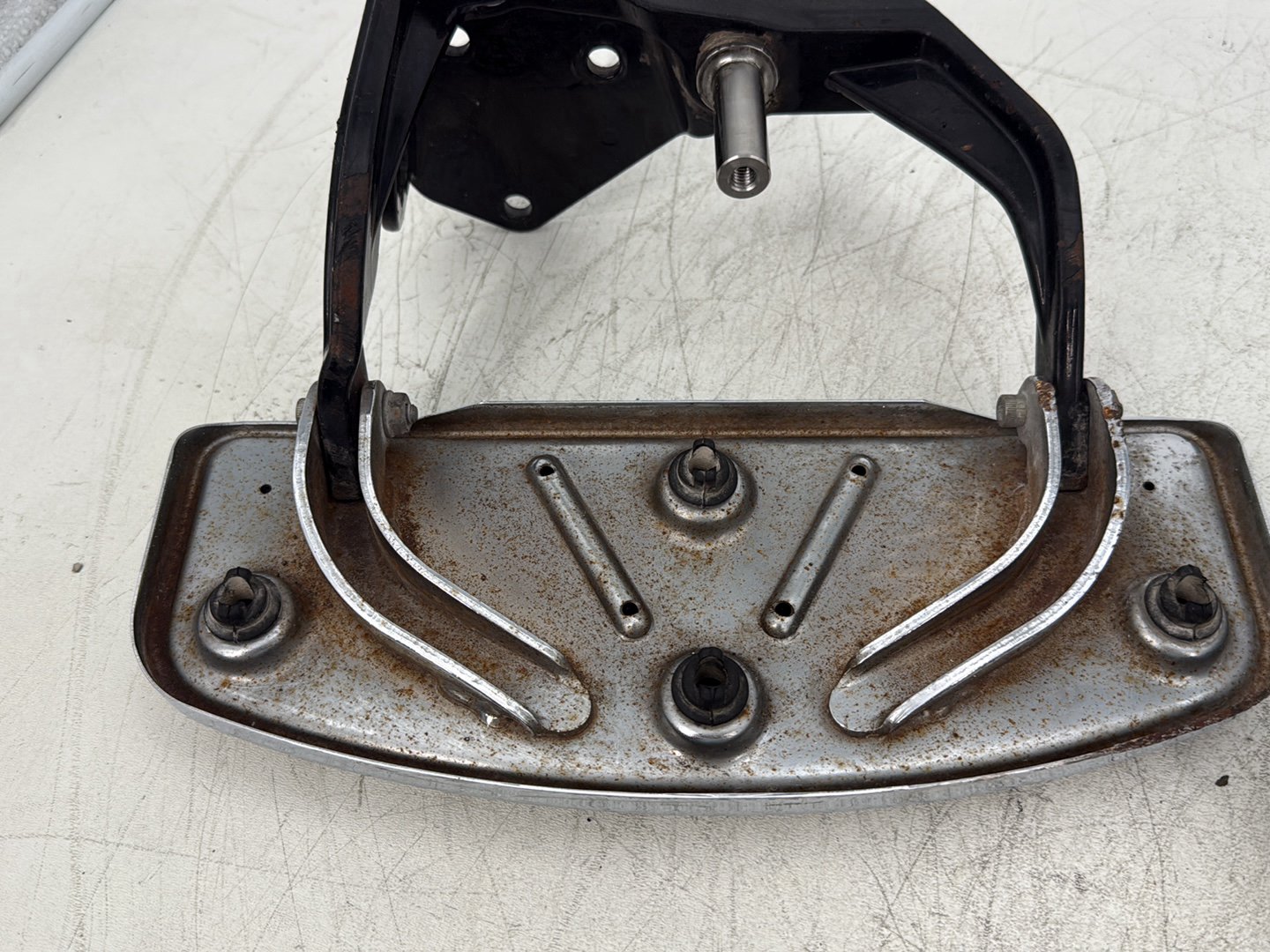 2000 Harley Softail FLSTC Heritage Classic OEM Left Right Driver Floorboard Foot Rest