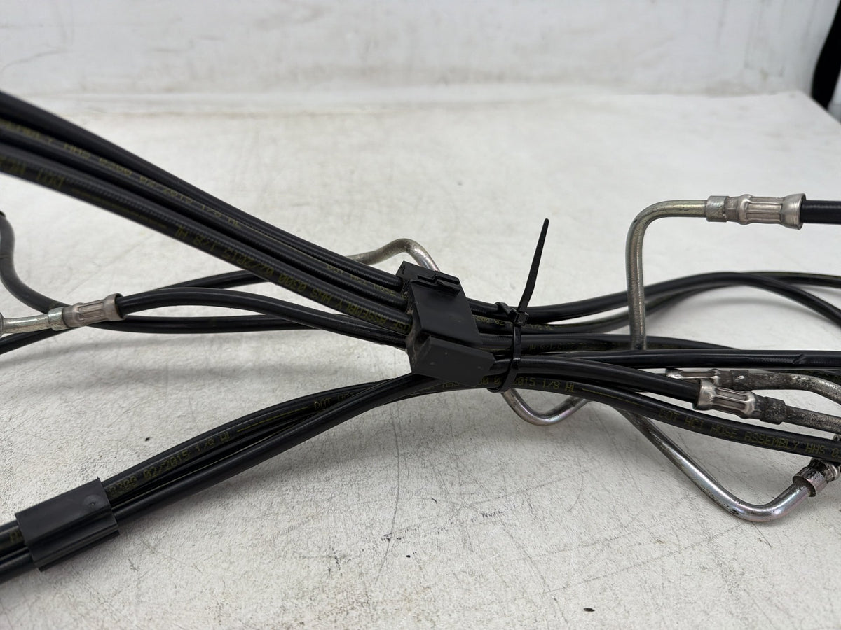 2015 Harley Electra Glide Touring Ultra OEM Front Brake Hose Line Pipe ABS