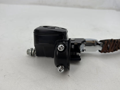 2004 Harley Softail FLSTC Heritage Classic OEM Front Right Brake Lever Master Cylinder