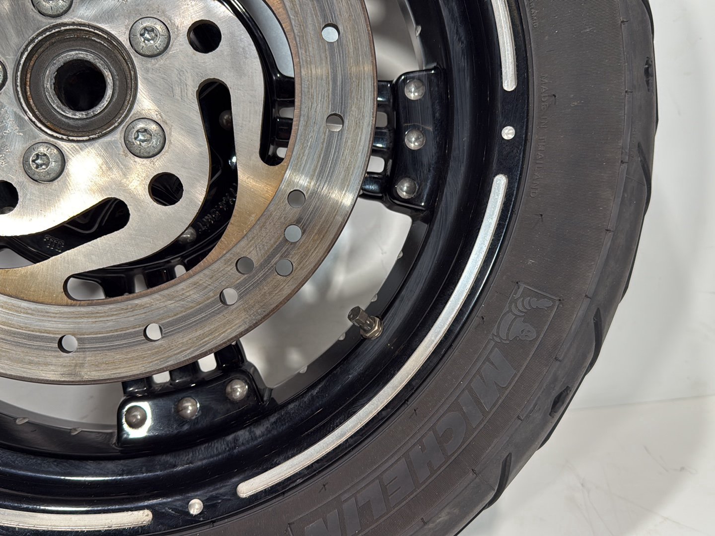 2007 - 2017 Harley-Davidson Dyna Wide Glide Rear Wheel Rim Tire Magnum 5 Custom