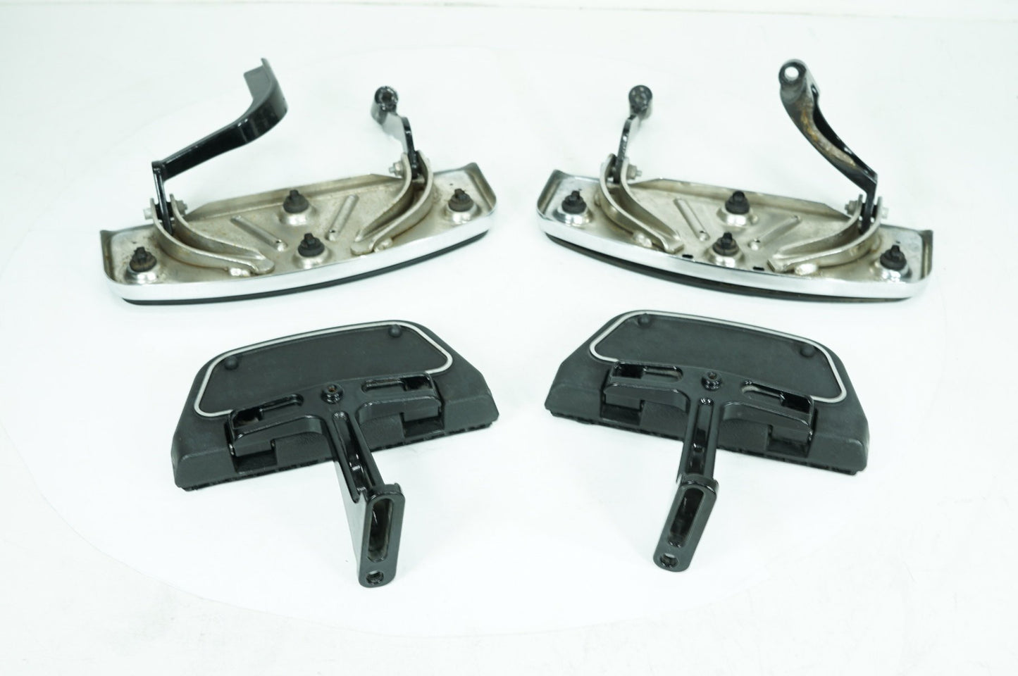 2007 - 2012 Harley-Davidson Touring Electra Glide Ultra Left Right Driver & Pass Floorboard Foot Rest 50614-06