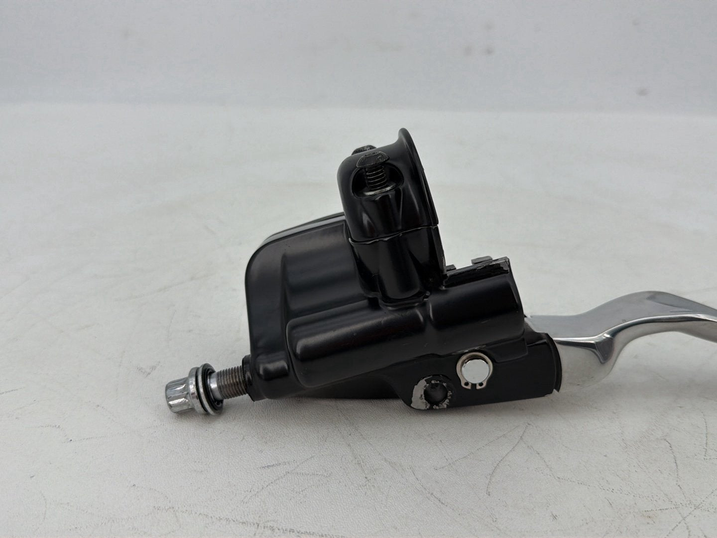 2007 - 2017 Harley-Davidson Dyna Super Glide Custom Front Right Brake Lever Master Cylinder 45019-06A