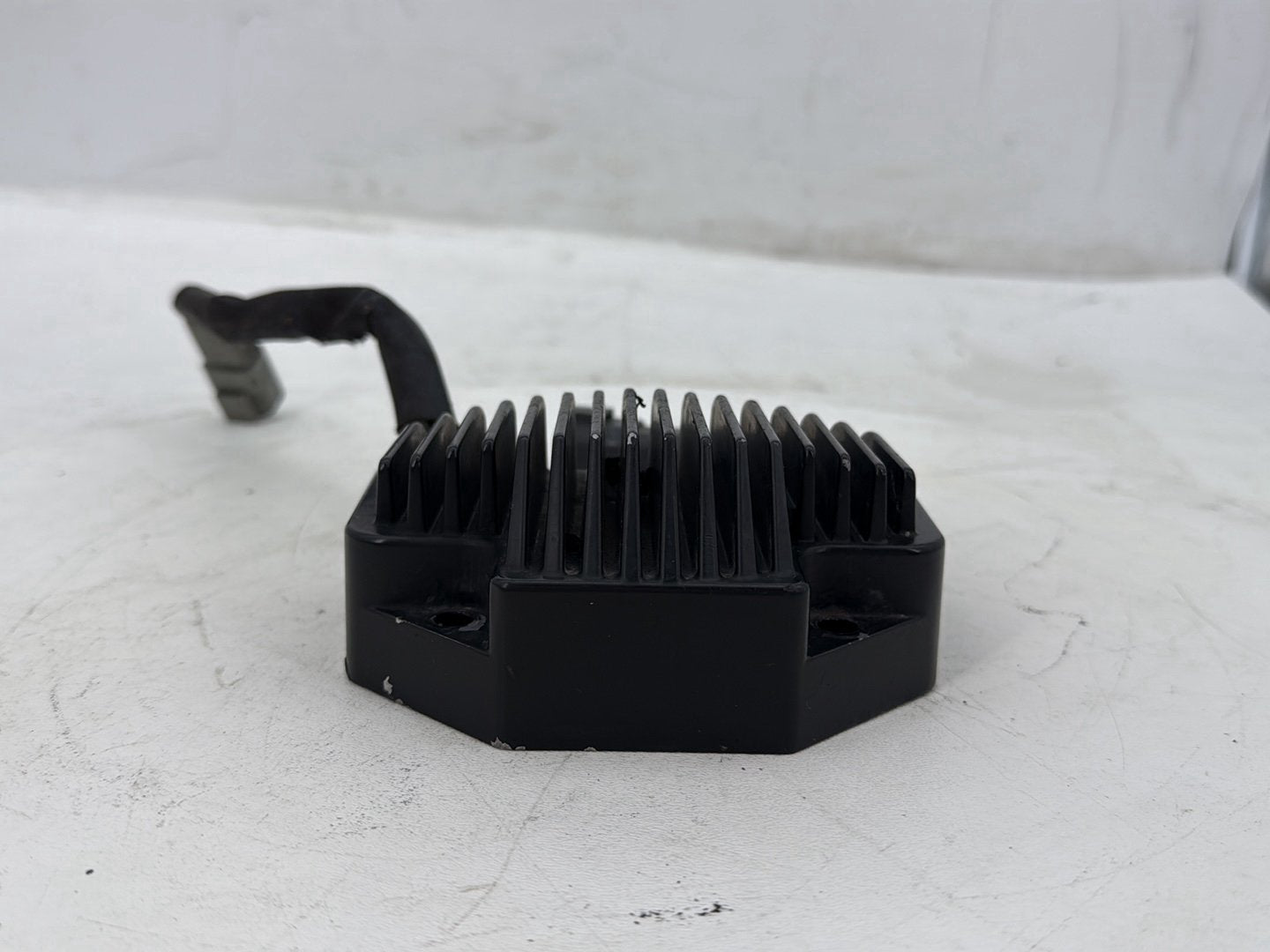 2006 Harley Dyna Super Glide Custom FXDCI OEM Voltage Regulator Rectifier