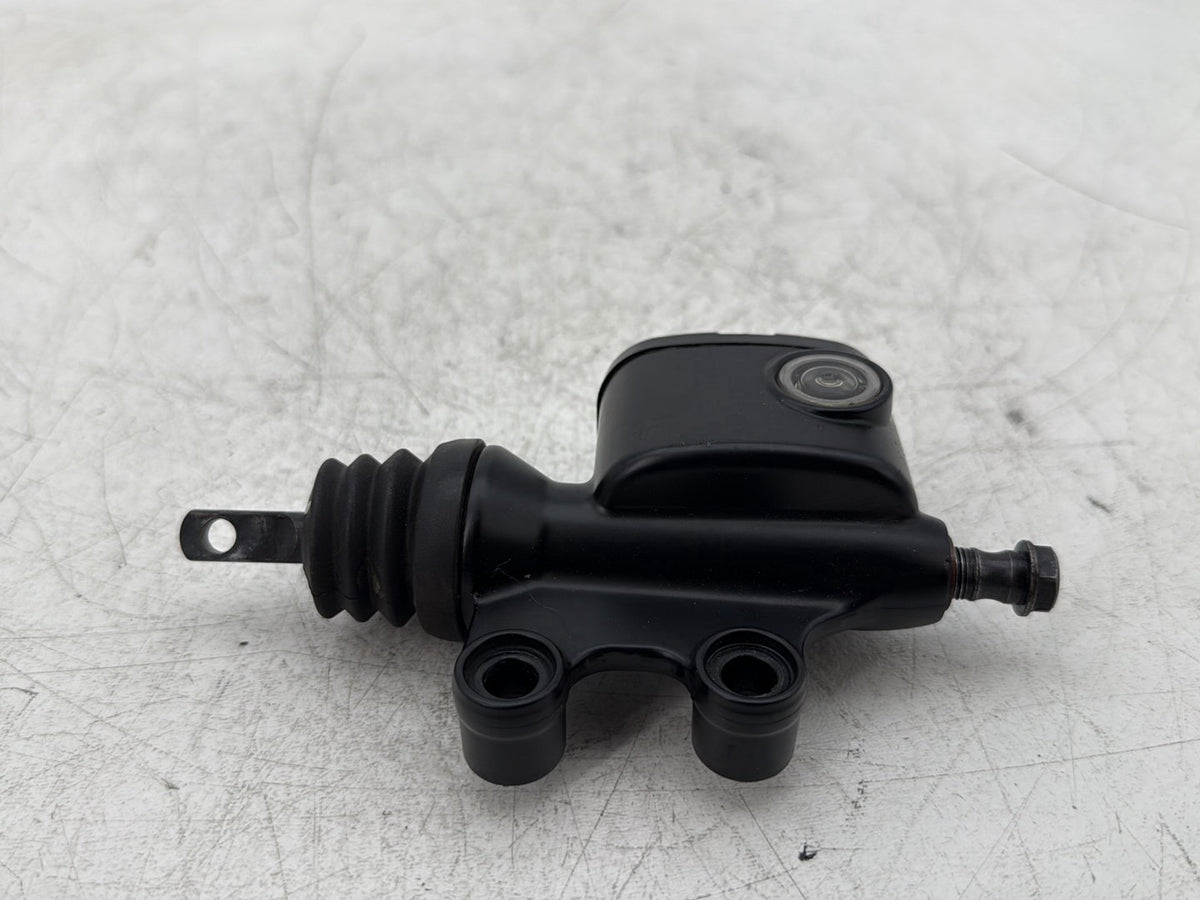 2012 Harley Road Glide Touring Custom OEM Rear Brake Master Cylinder Reservoir