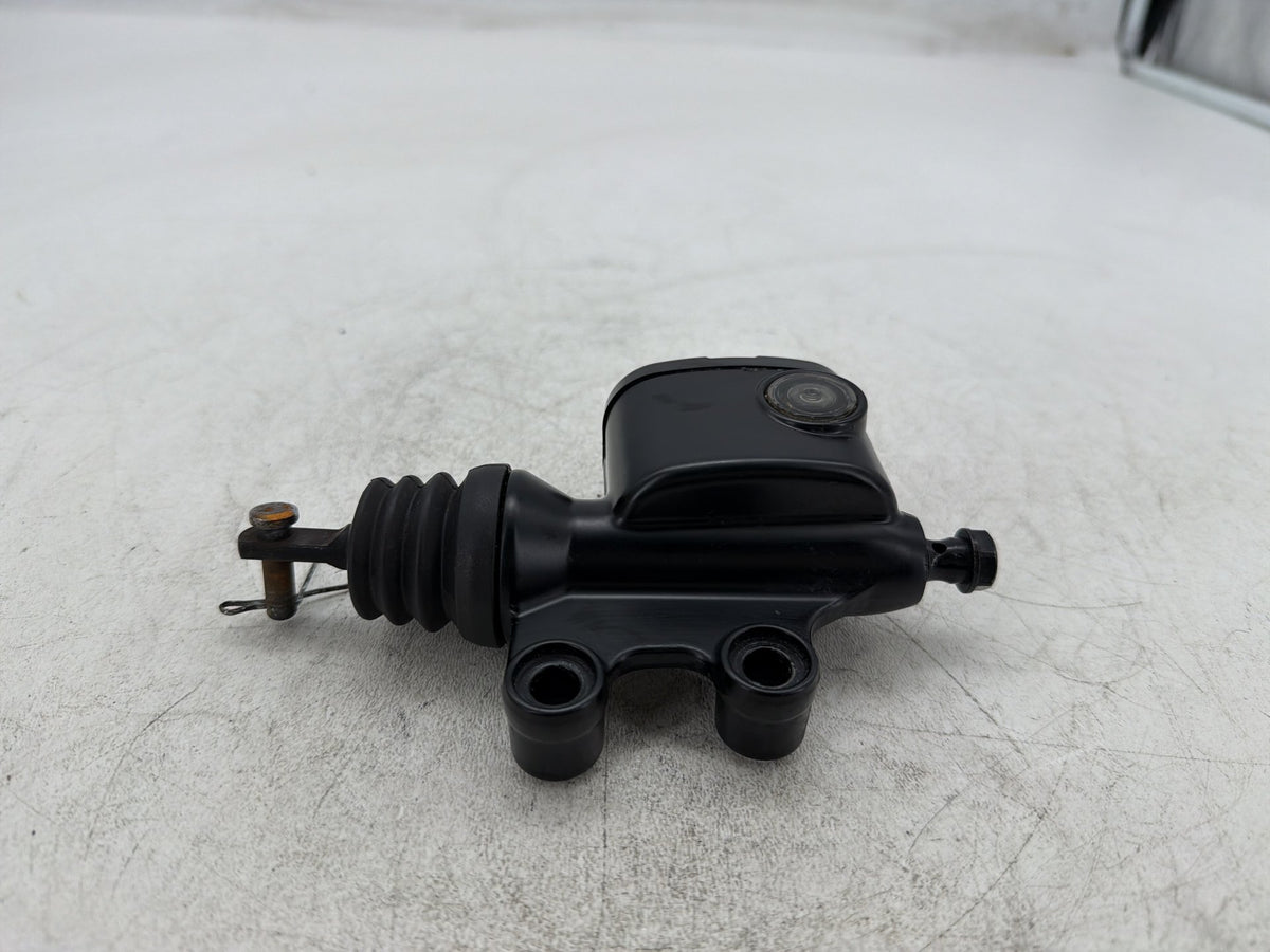 11 Harley Electra Glide Touring Police OEM Rear Brake Master Cylinder Reservoir