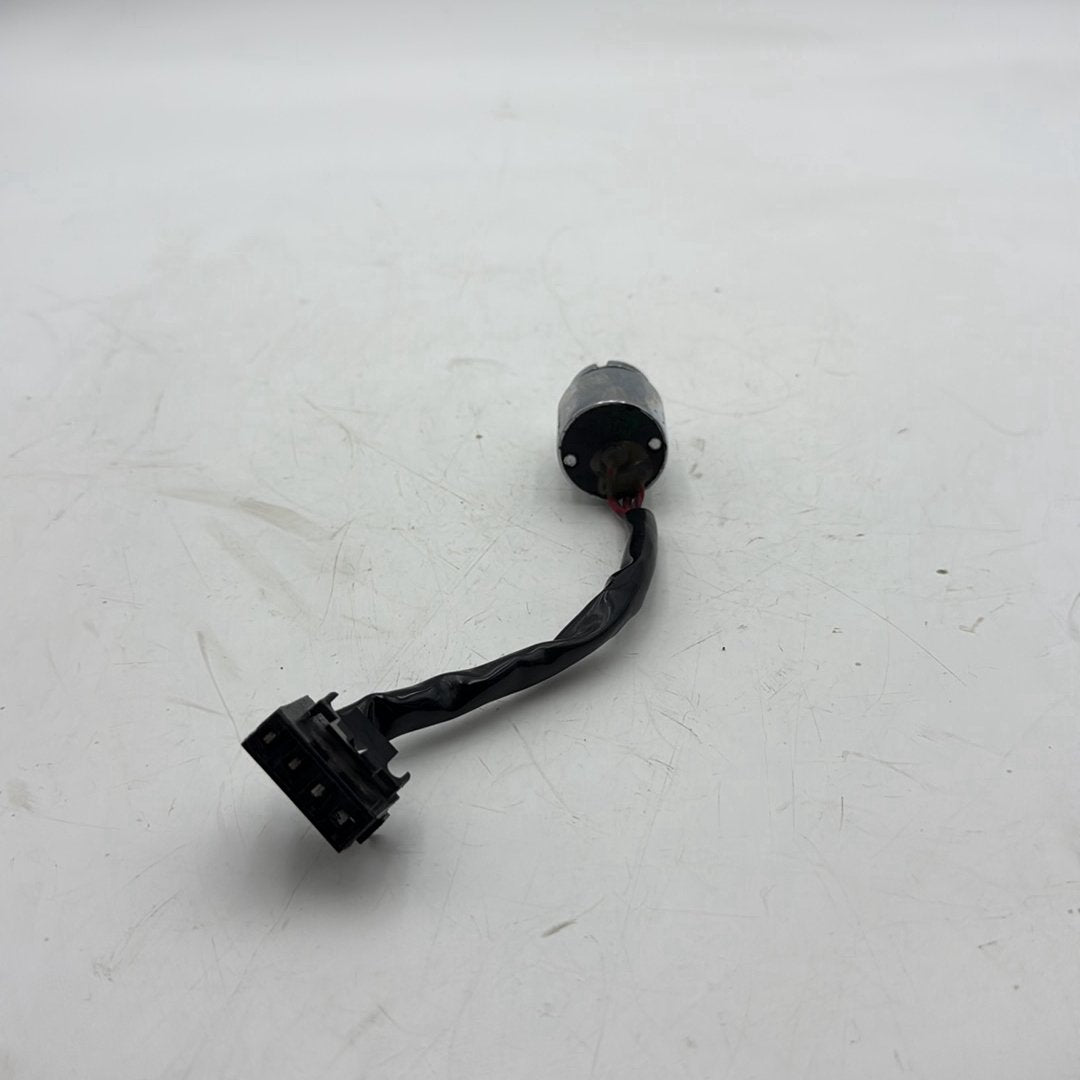 1999 - 2006 Harley-Davidson Dyna Low Rider Ignition Switch Cylinder Barrel Lockset NOKey  	61272-92C
