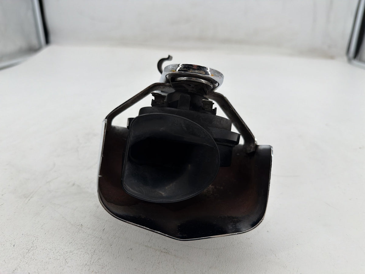 2001 Harley Electra Glide Touring Classic OEM Horn Signal Klaxon Chrome Cover