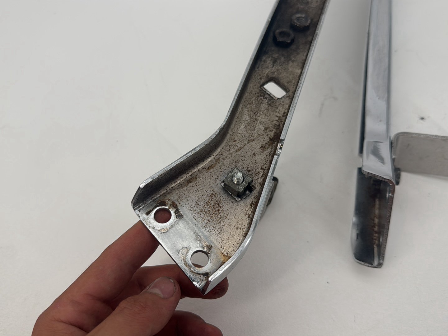 1999 - 2006 Harley-Davidson Touring Electra Glide Classic Left Right Saddlebag Fender Struts Brackets 90718-79C