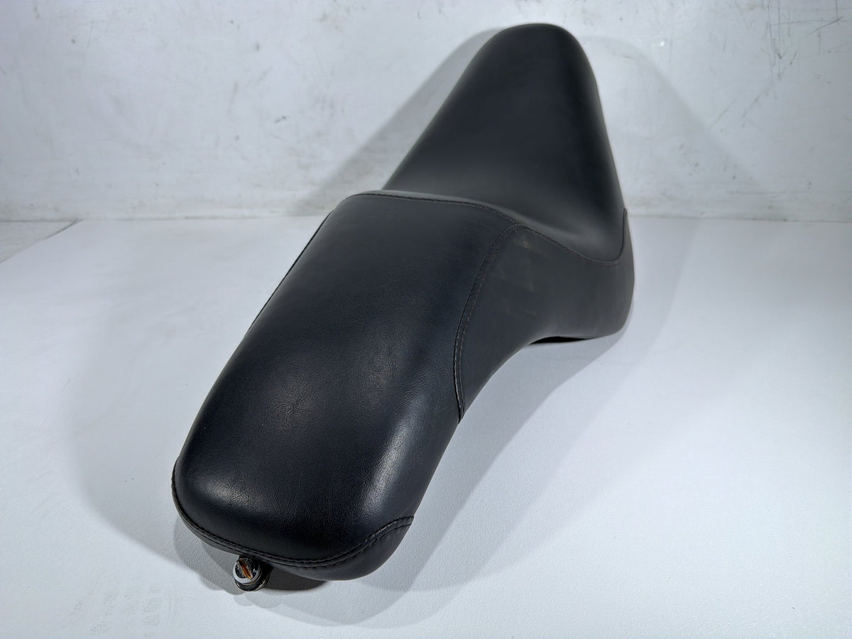 2008 Harley Softail Custom FXSTC OEM Passenger Rider Driver Seat Saddle