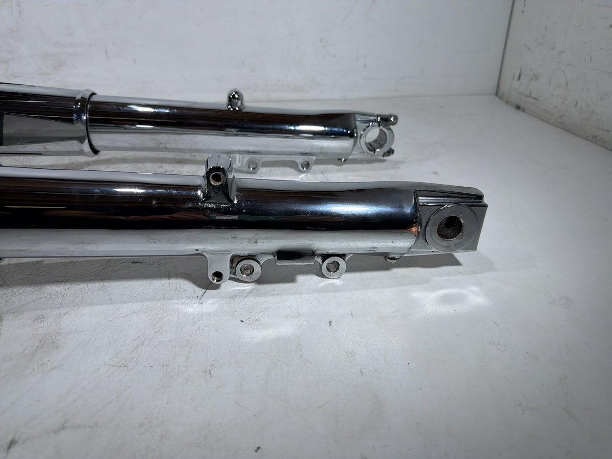 10 Harley Street Glide Touring OEM Front Triple Tree Set LH RH Fork Legs Sliders
