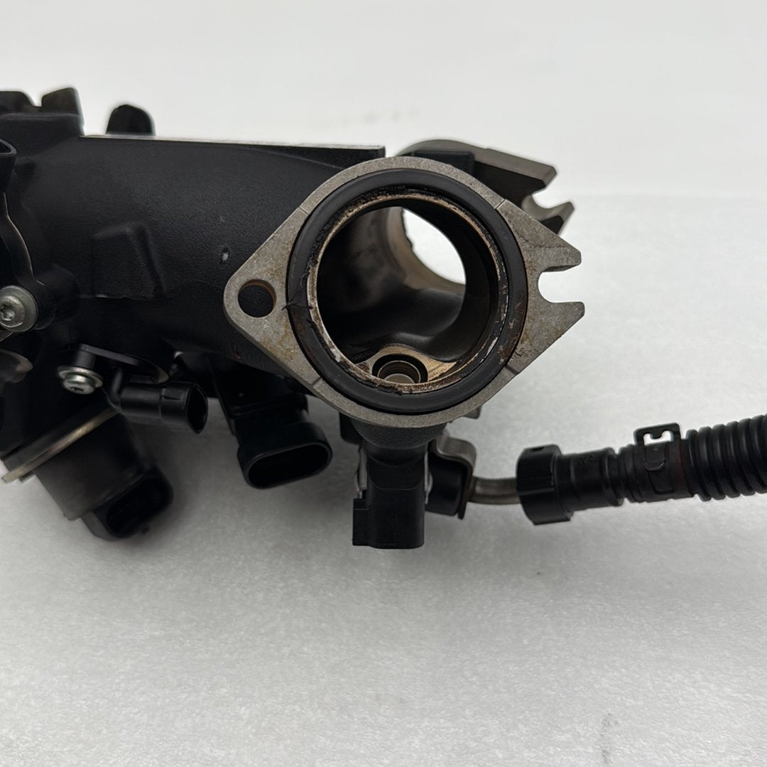 2007 - 2013 Harley-Davidson Touring Electra Glide Ultra Engine Intake Manifold Throttle Body 27708-06