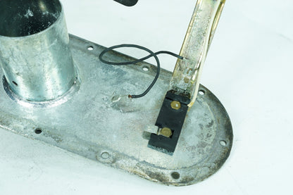 1984 - 1998 Harley-Davidson Touring Road Glide Fuel Petrol Gas Pump Top Plate Cover 75069-95