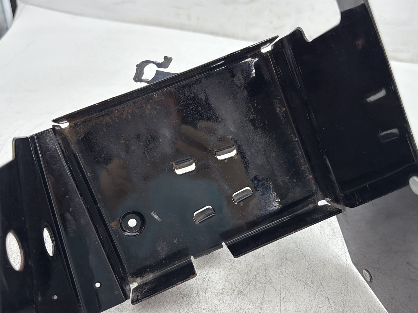 2005 Harley Electra Glide Touring Ultra FLHTCUI OEM Lower Battery Tray Stay Box Cover Panel