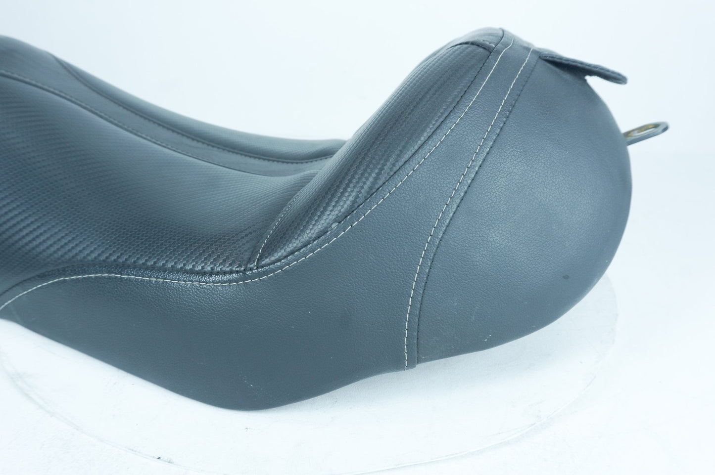 2007 - 2012 Harley-Davidson Dyna Street Bob Rider Driver Solo Seat Pillion SADDLEMEN
