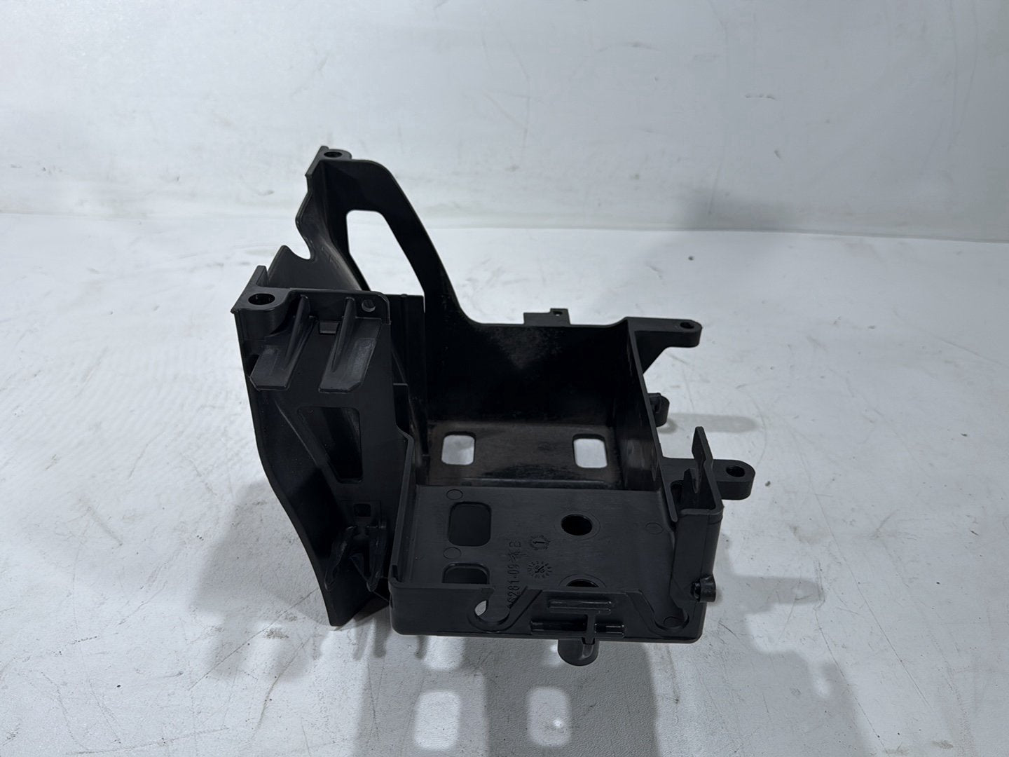 2010 Harley Street Glide Touring FLHX OEM Battery Tray Box Holder 66281-09B