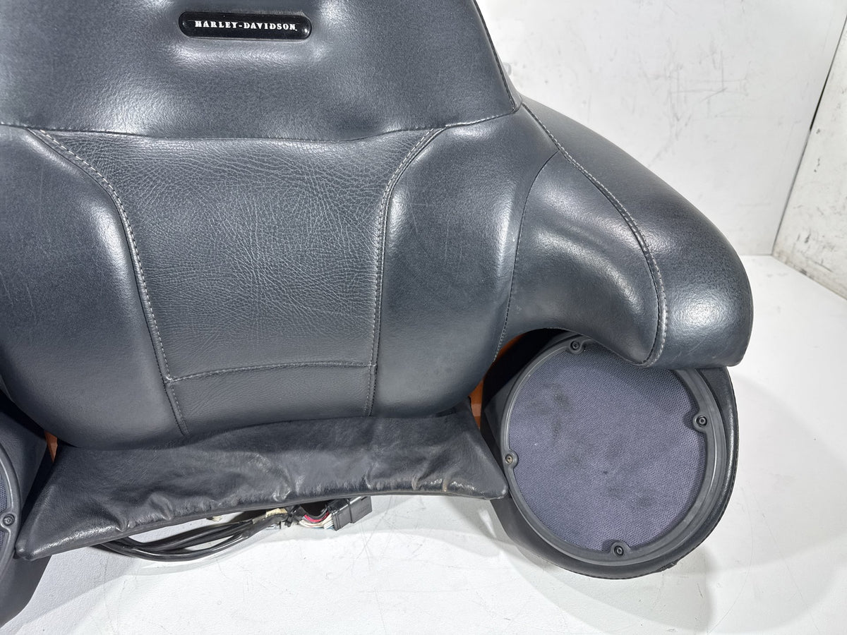 2014 Harley Electra Glide Touring Ultra OEM Pass Backrest Tour Pak Luggage NOKey