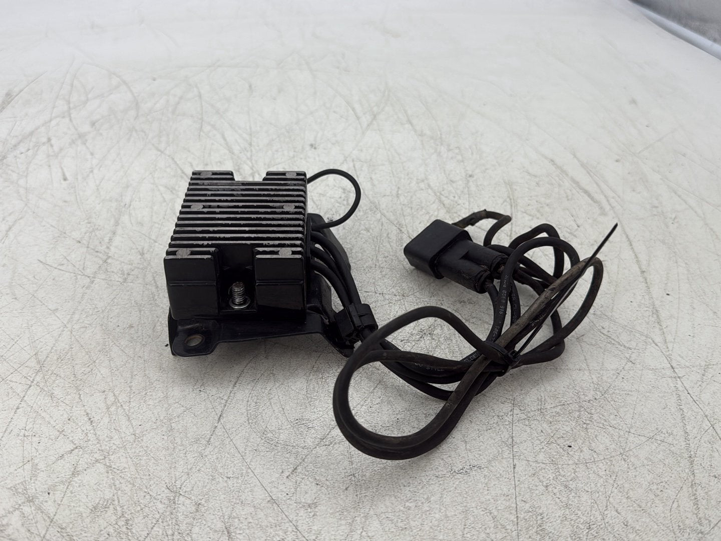 2011 Harley Street Glide Touring FLHX OEM Voltage Regulator Rectifier