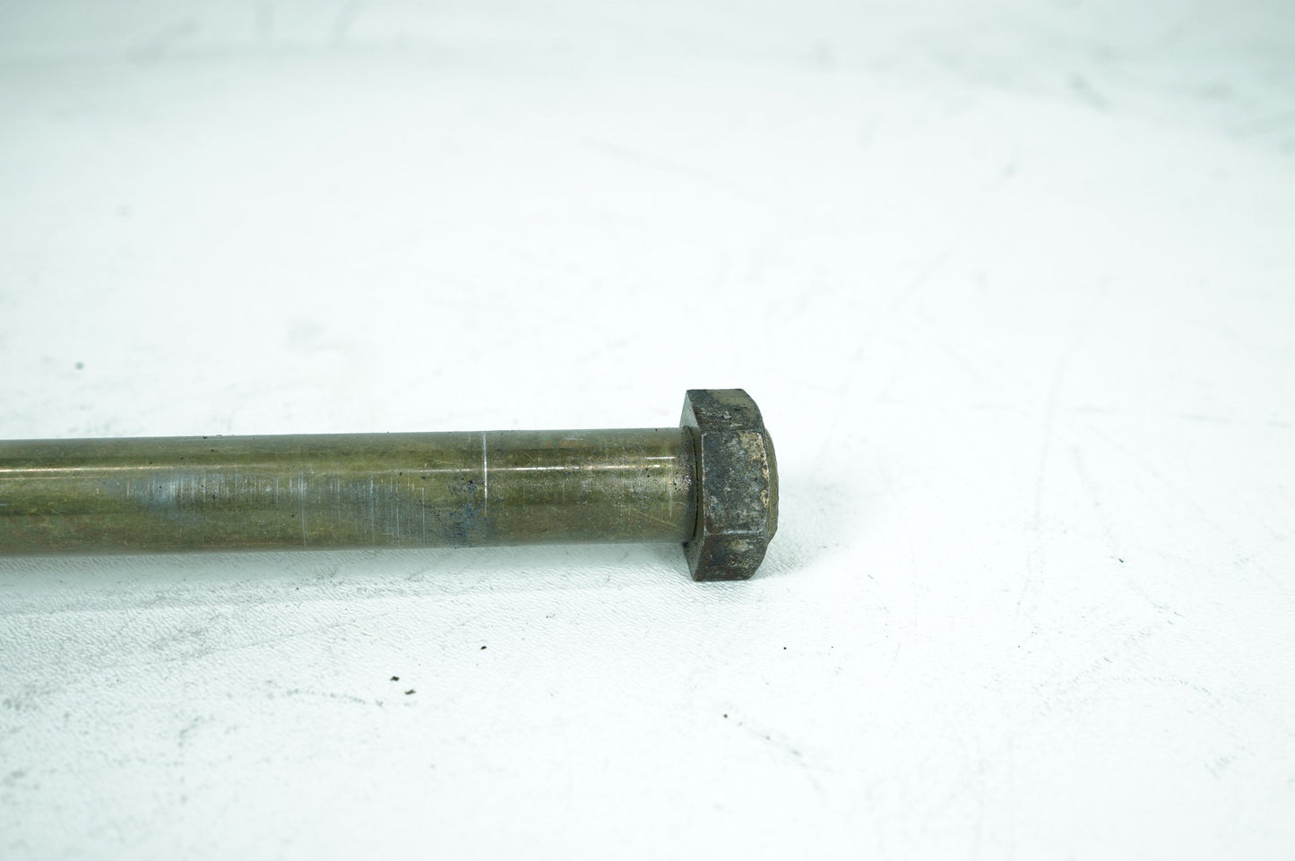 1999 - 2006 Harley-Davidson Dyna Wide Glide Rear Fork Swingarm Pivot Bolt Shaft 47817-00