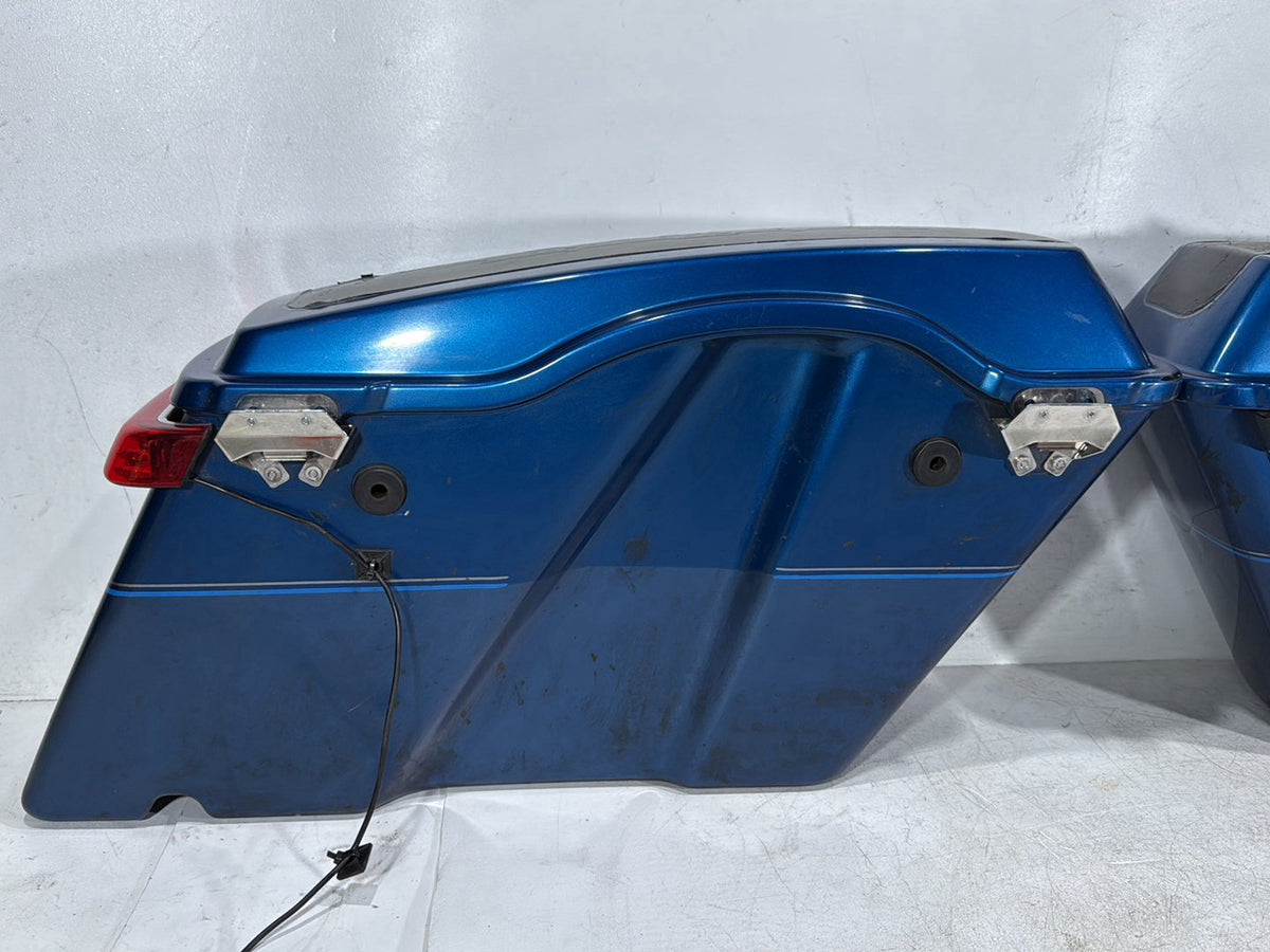2006 Harley Electra Glide Touring Ultra FLHTCUI OEM Left Right Saddlebags Luggage NOKey