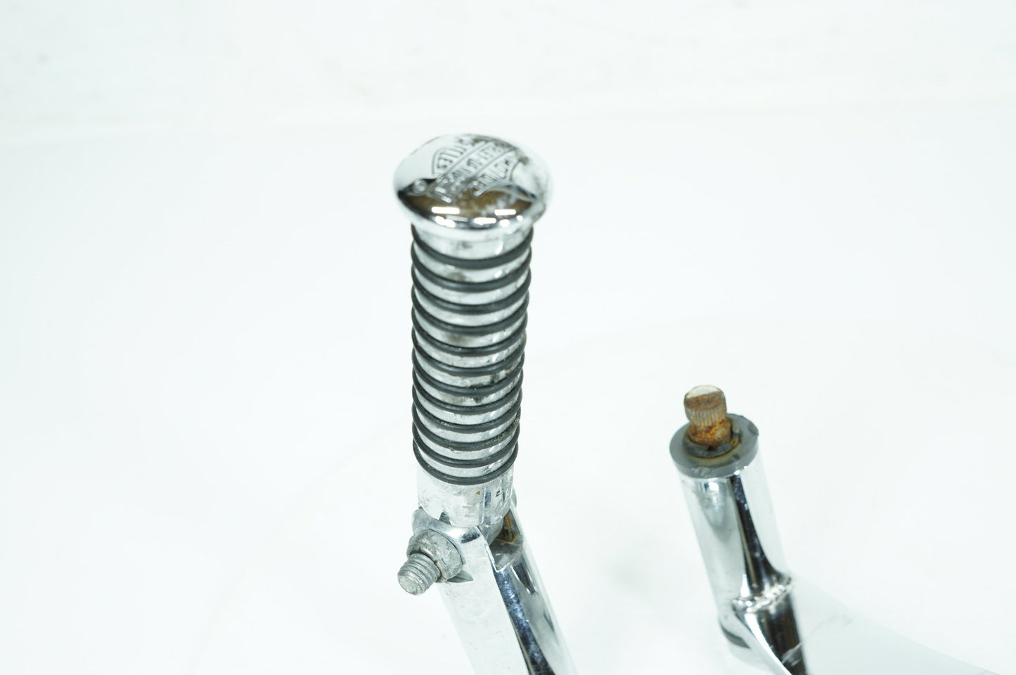 2013 Harley-Davidson Dyna FXDC - Left Forward Control Shifter Peg