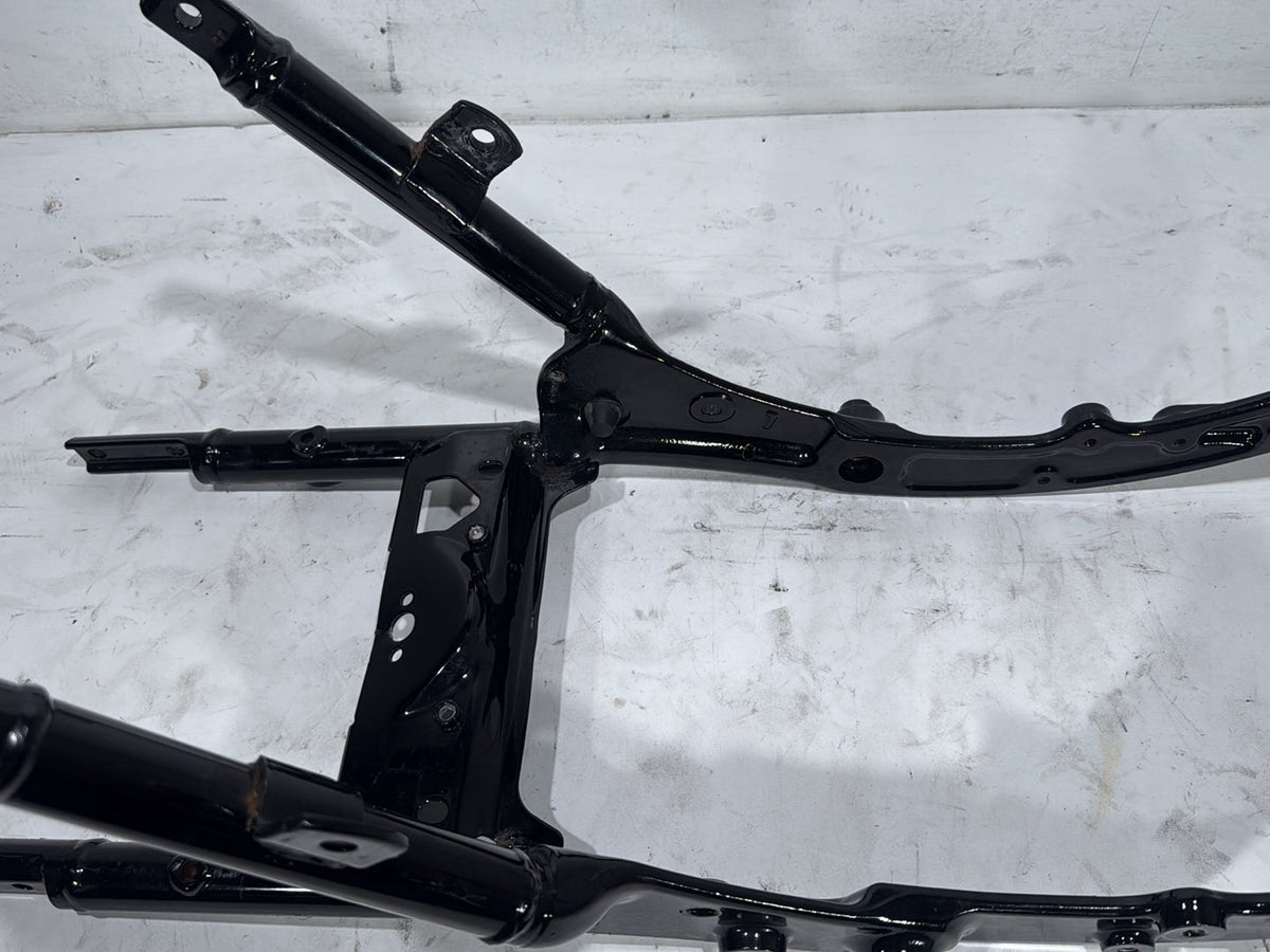 2022 Harley Road King Touring FLHR OEM Rear Back Sub Frame Rail Bar 48079-09BHP