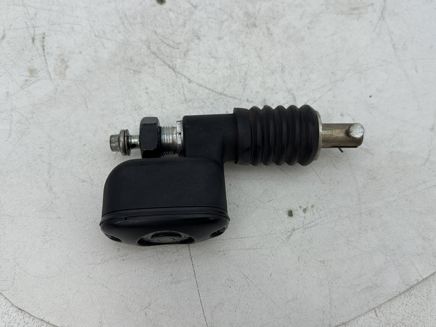 1999 - 2006 Harley-Davidson Touring Electra Glide Ultra Rear Brake Master Cylinder Reservoir 41755-99B