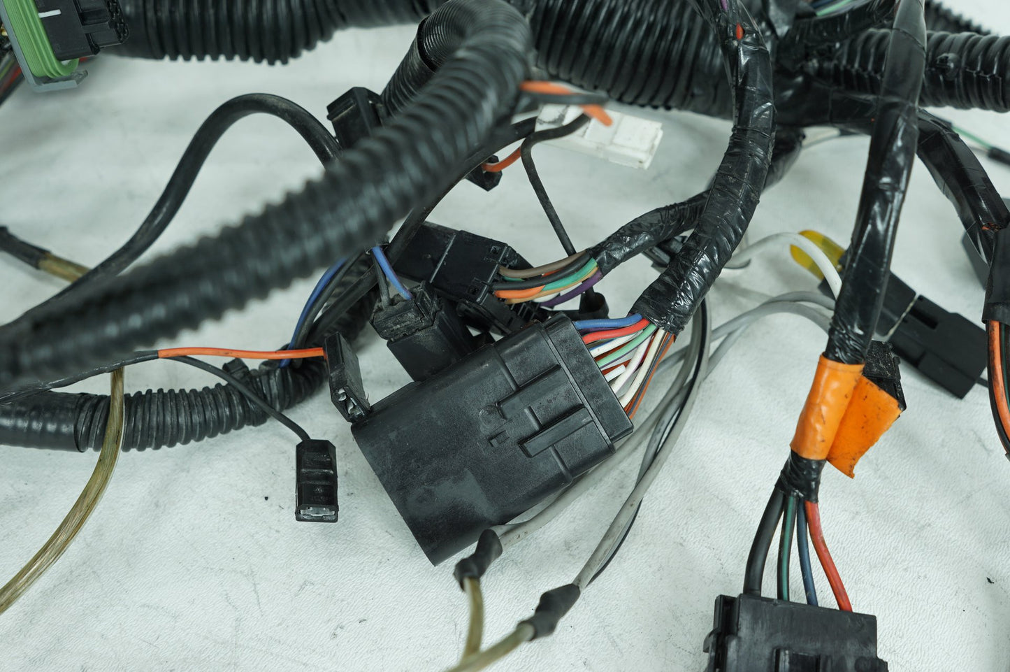 2007 - 2011 Harley-Davidson Touring Electra Ultra Front Sub Wiring Harness Loom Interconnect 70232-08