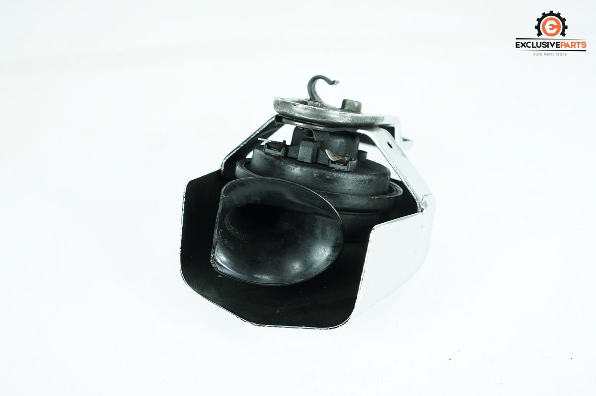 2000 Harley Softail FXSTD Deuce OEM Horn Signal Klaxon Chrome Cover