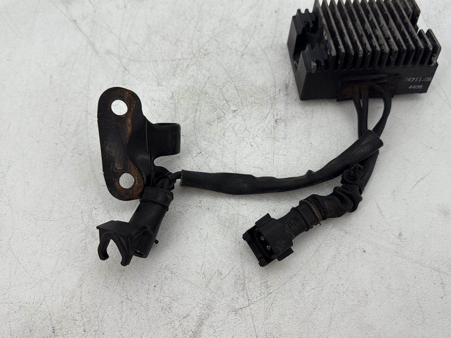 2009 Harley Sportster 883 Low XL883L OEM Voltage Regulator Rectifier