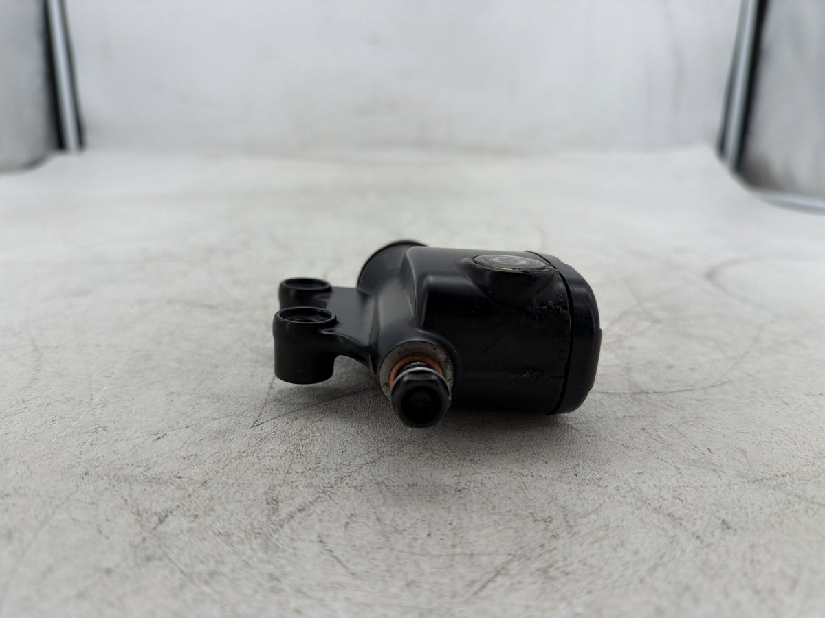 2010 Harley Road King Touring Police OEM Rear Brake Master Cylinder Reservoir