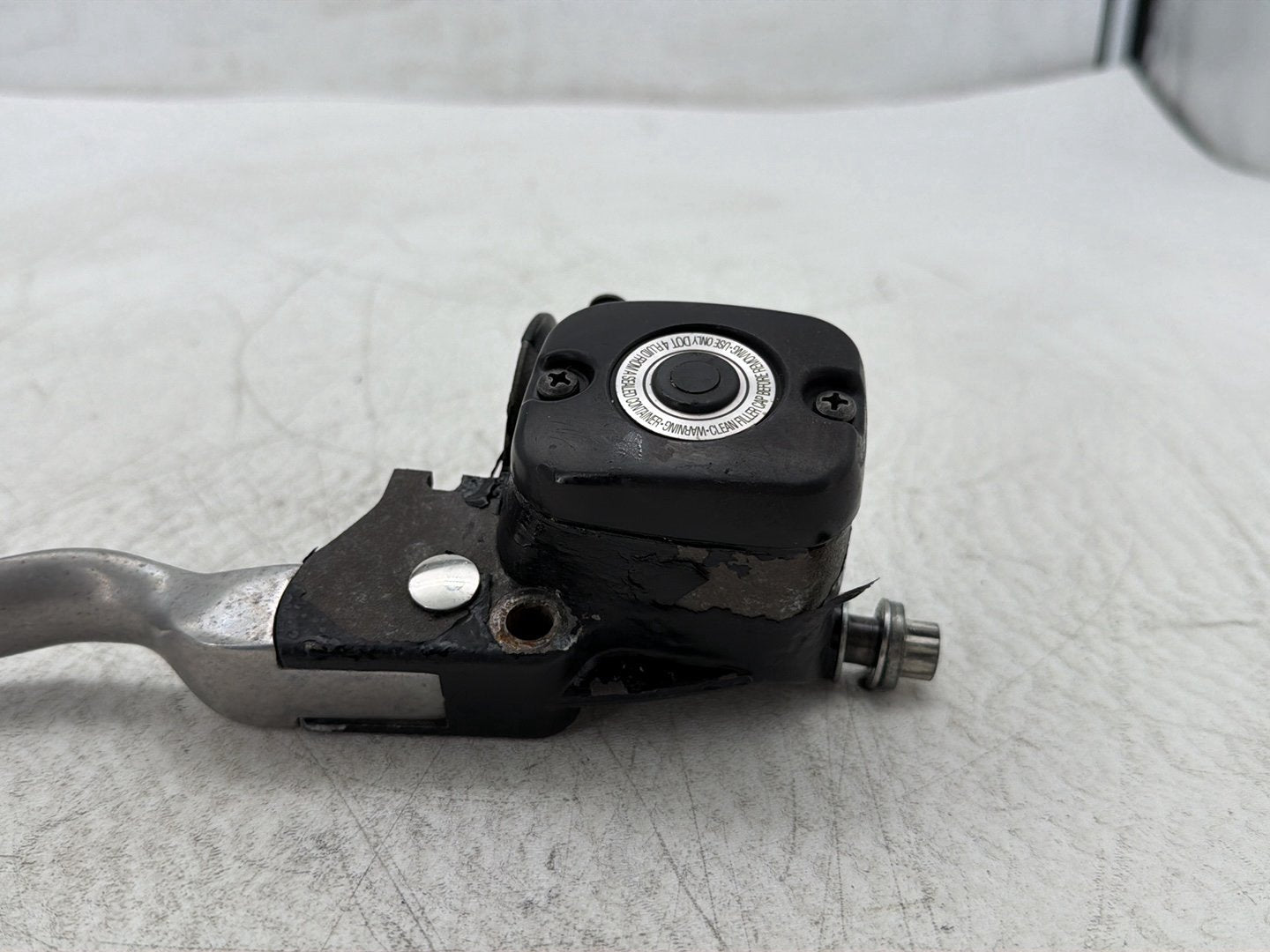 2011 Harley Heritage Softail Classic FLSTC OEM Front Right Brake Lever Master Cylinder